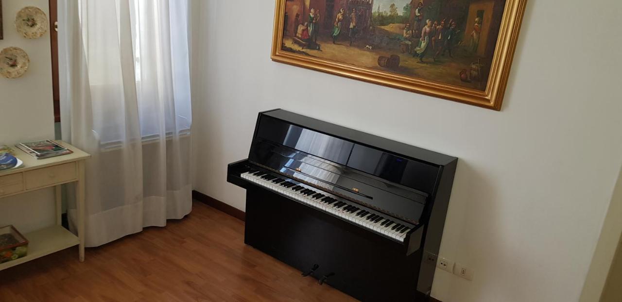 Mi Casa Es Tambien Tu Casa Vips Verona Ngoại thất bức ảnh