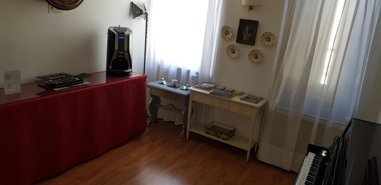 Mi Casa Es Tambien Tu Casa Vips Verona Ngoại thất bức ảnh