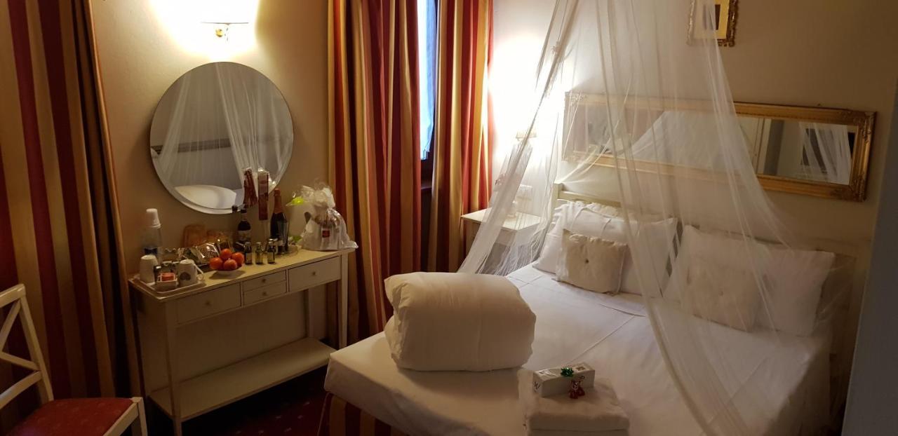 Mi Casa Es Tambien Tu Casa Vips Verona Ngoại thất bức ảnh